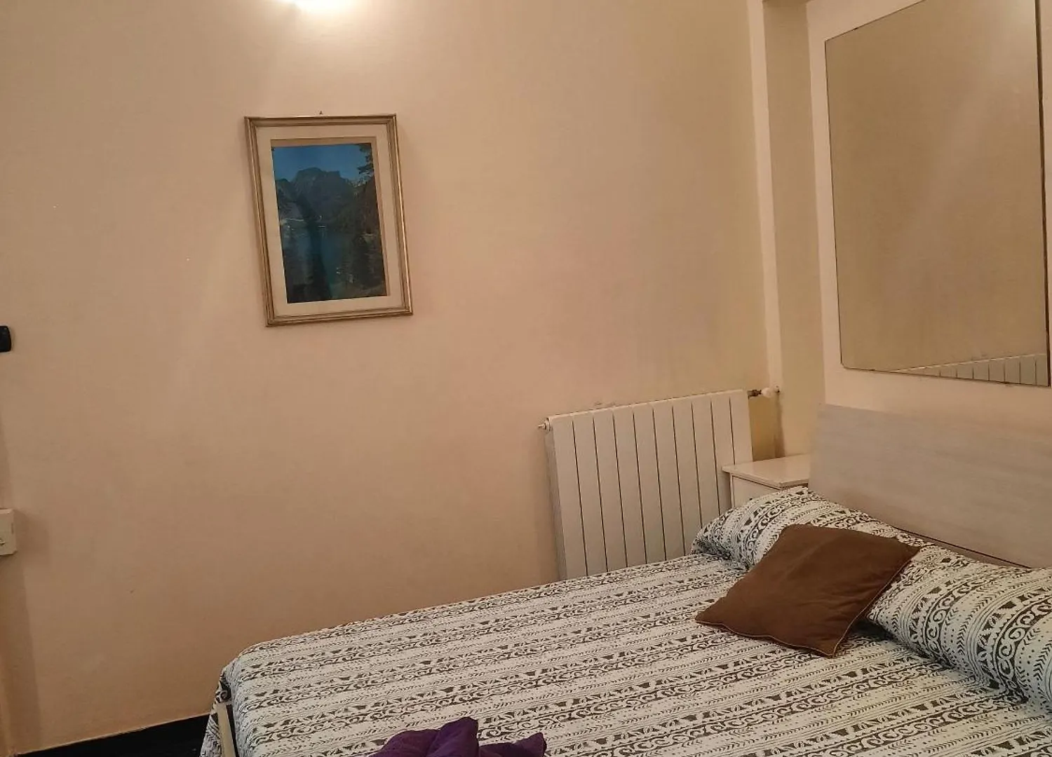 Comfortable One Bedroom Apartment With Parking Space In The Center Of Genoa