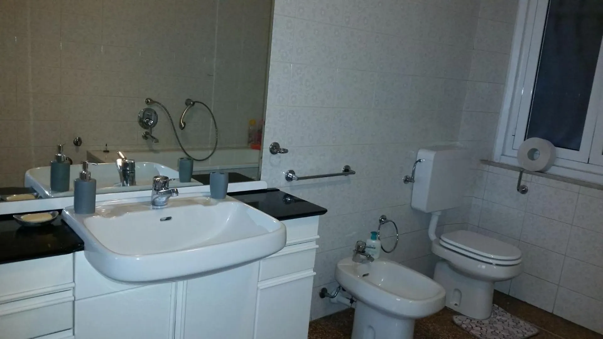 Comfortable One Bedroom Apartment With Parking Space In The Center Of Genoa Italy